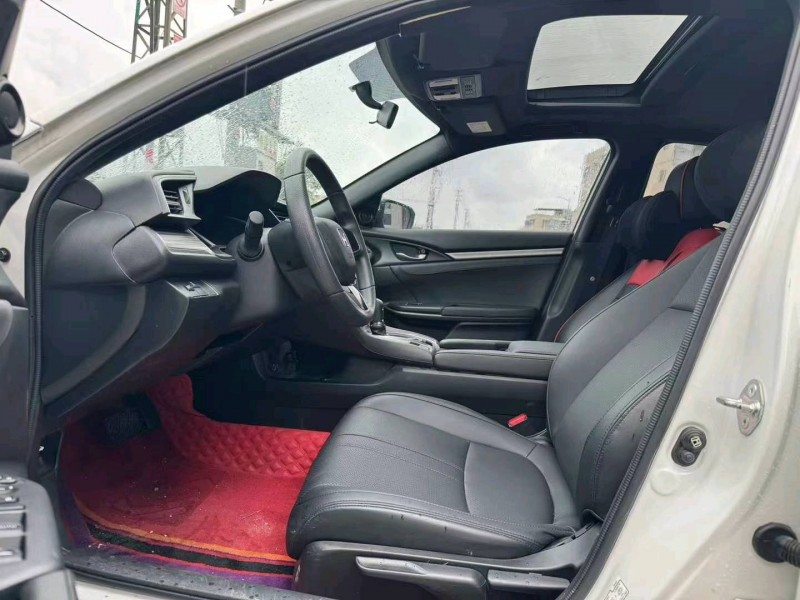 汕头22年本田思域4