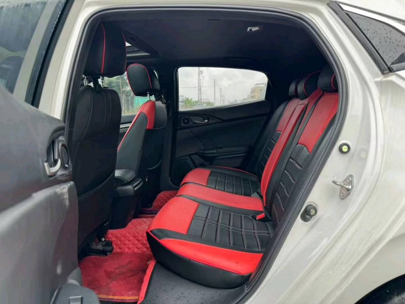 汕头22年本田思域6