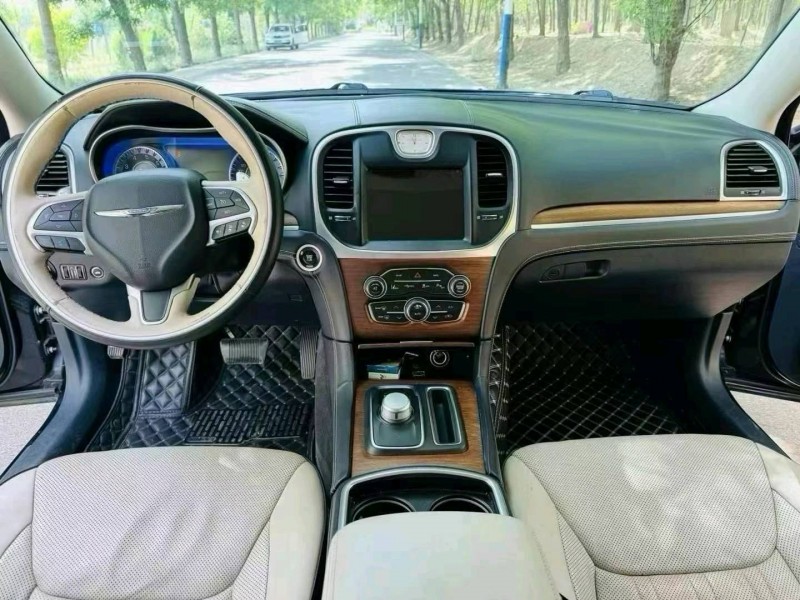 淄博17年克莱斯勒300C7