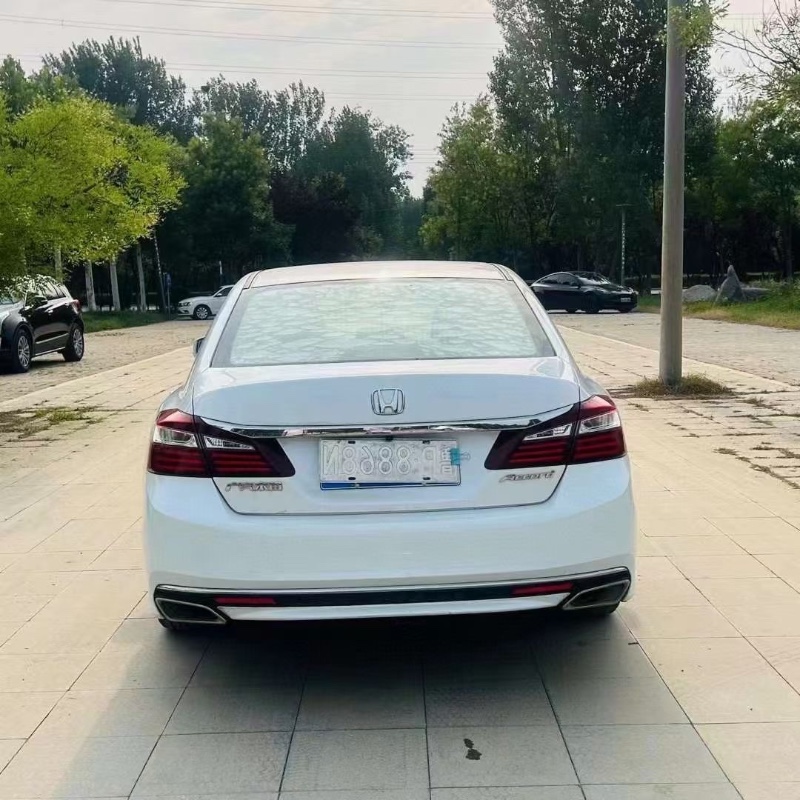 聊城17年本田雅阁5