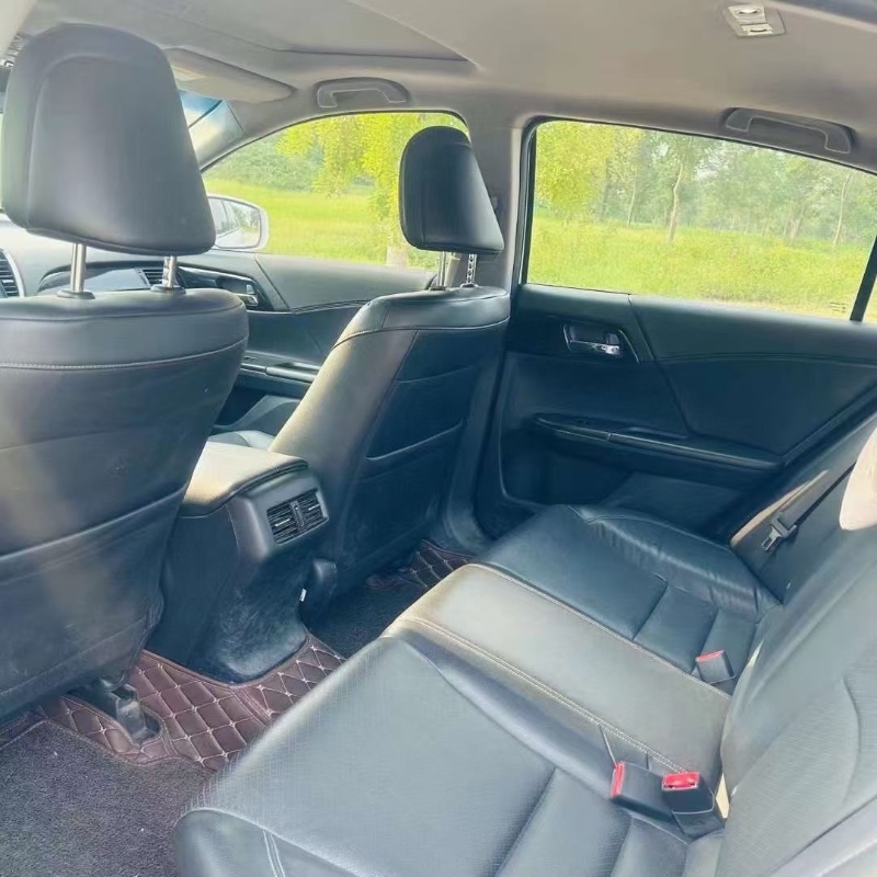 聊城17年本田雅阁9