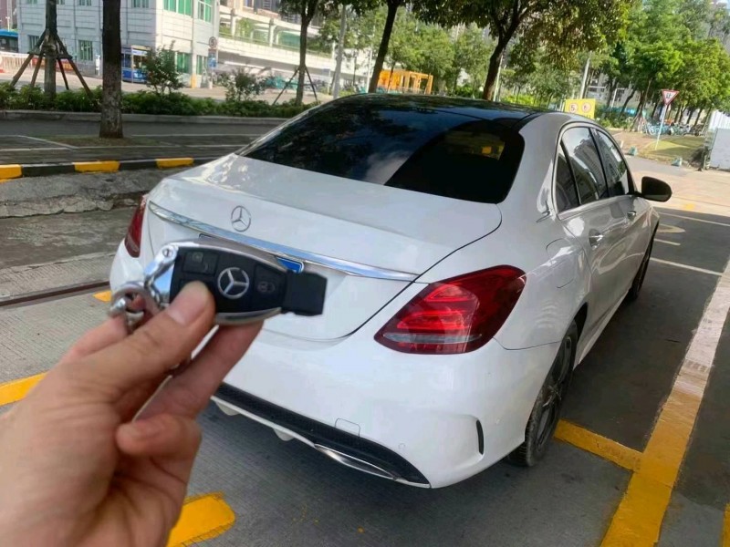 广州18年奔驰C4