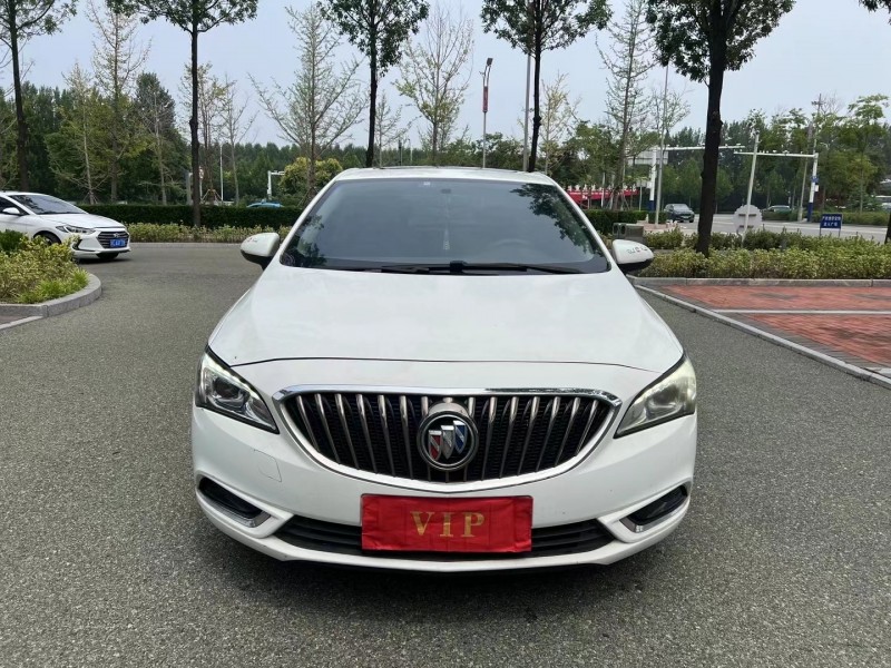 青岛18年别克威朗1