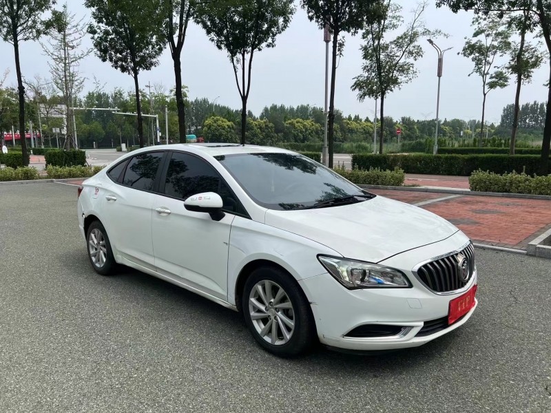 青岛18年别克威朗3