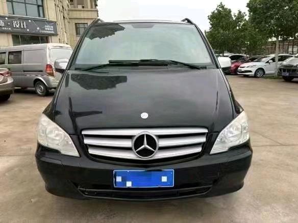 济南12年奔驰威霆1