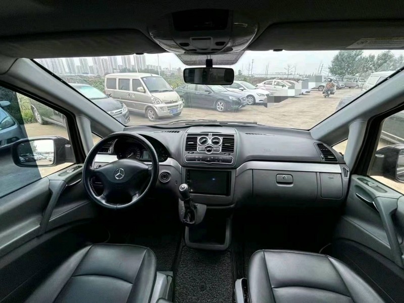 济南12年奔驰威霆6