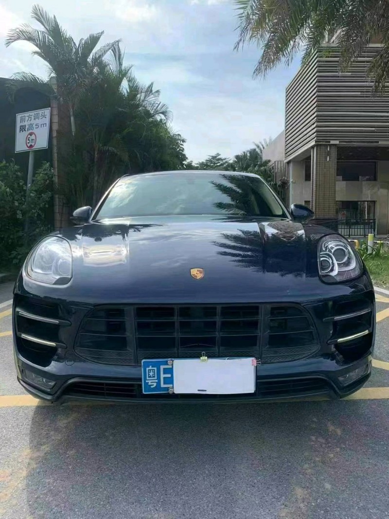 佛山15年保时捷Macan1
