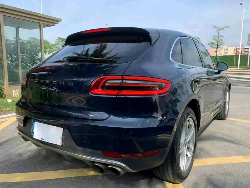 佛山15年保时捷Macan4