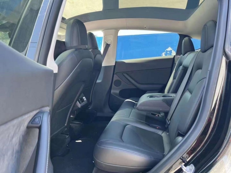 青島22年特斯拉MODEL Y6