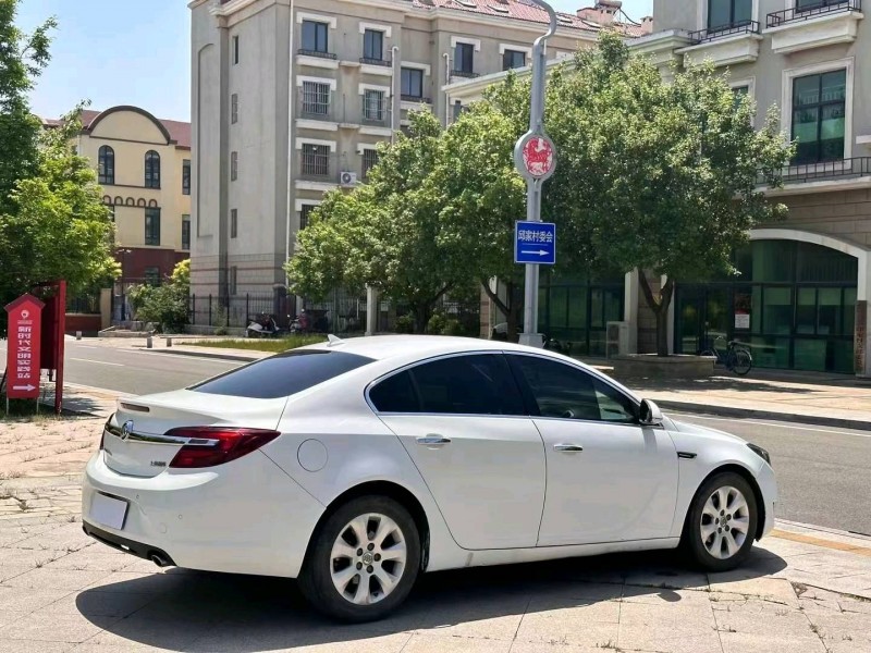 青岛14年别克君威7