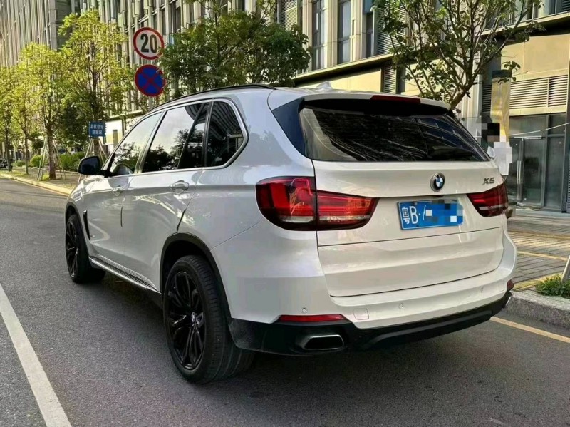 广州17年宝马X57