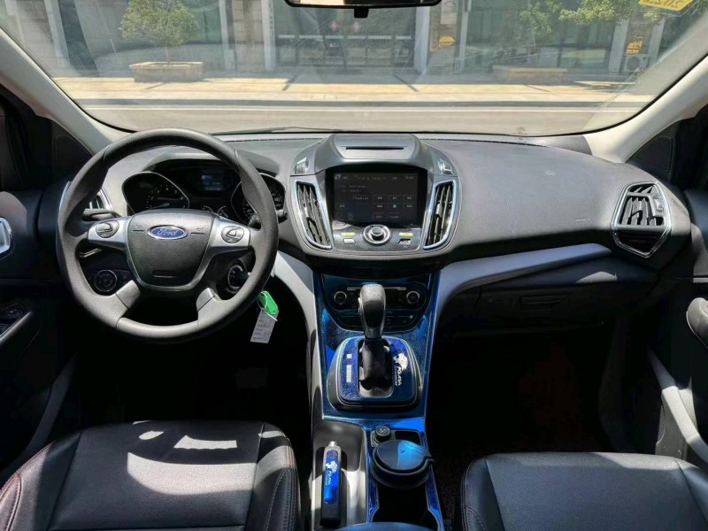 青岛15年福特翼虎6