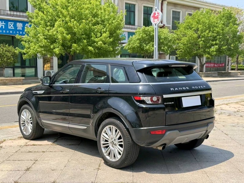 青岛14年路虎极光8