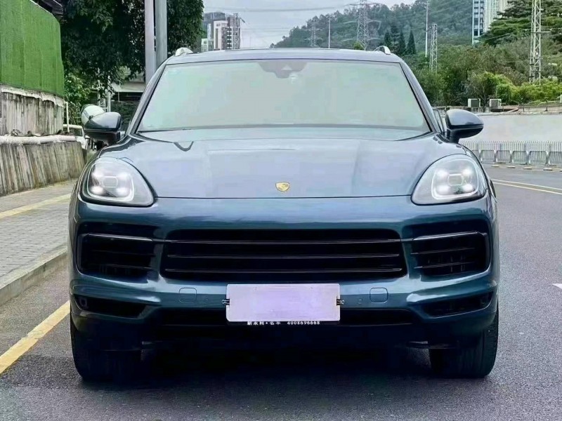 广州19年保时捷卡宴1
