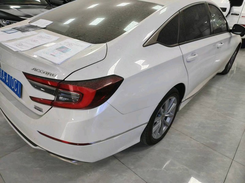 青岛23年本田雅阁5