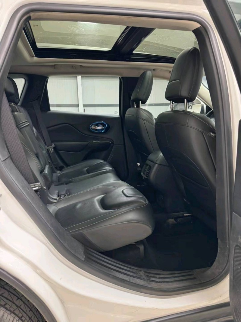 廊坊17年Jeep自由光6