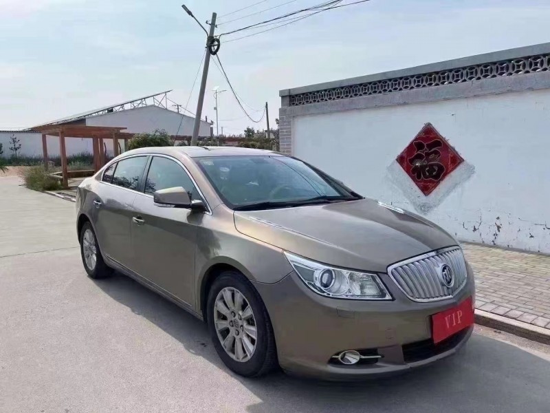 青岛13年别克君越3