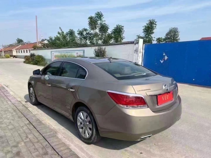 青岛13年别克君越4