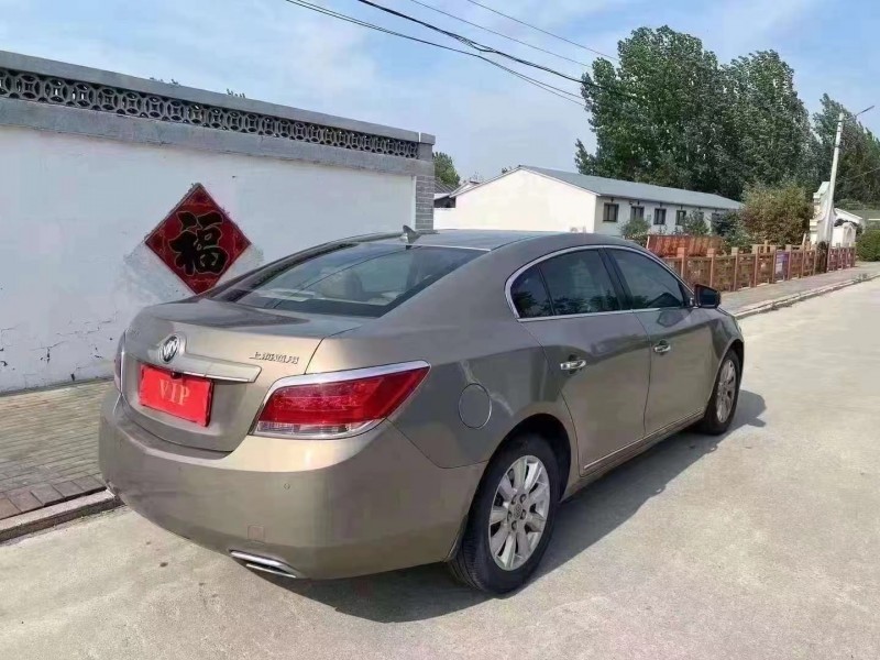 青岛13年别克君越5