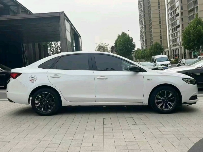 徐州18年别克英朗7