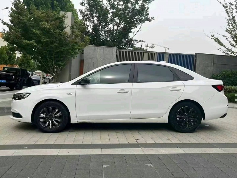 徐州18年别克英朗8