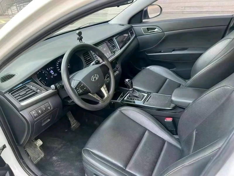 济南18年现代名图4