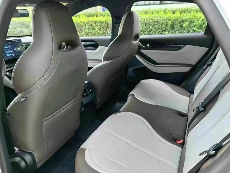 保定24年比亚迪秦7