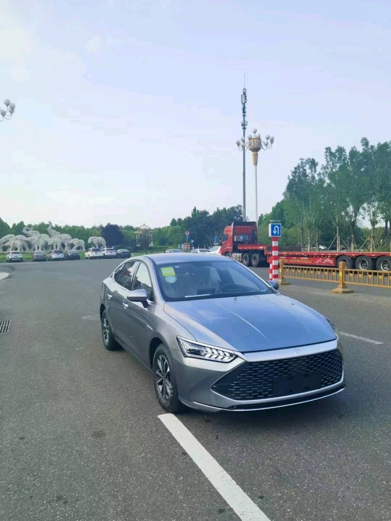 东营24年比亚迪秦1