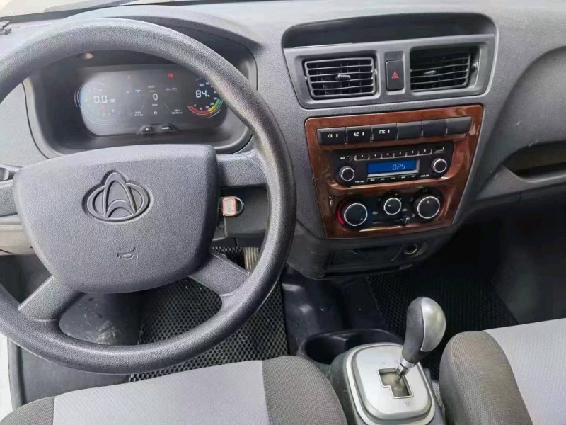 麗江23年長安汽車睿行7