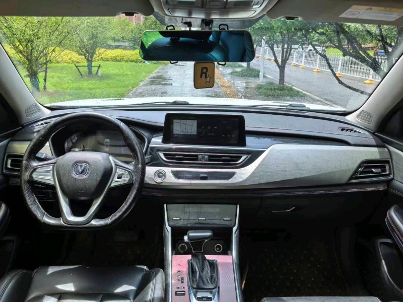 武汉19年长安汽车CS756