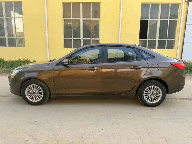 济宁17年福特福睿斯4