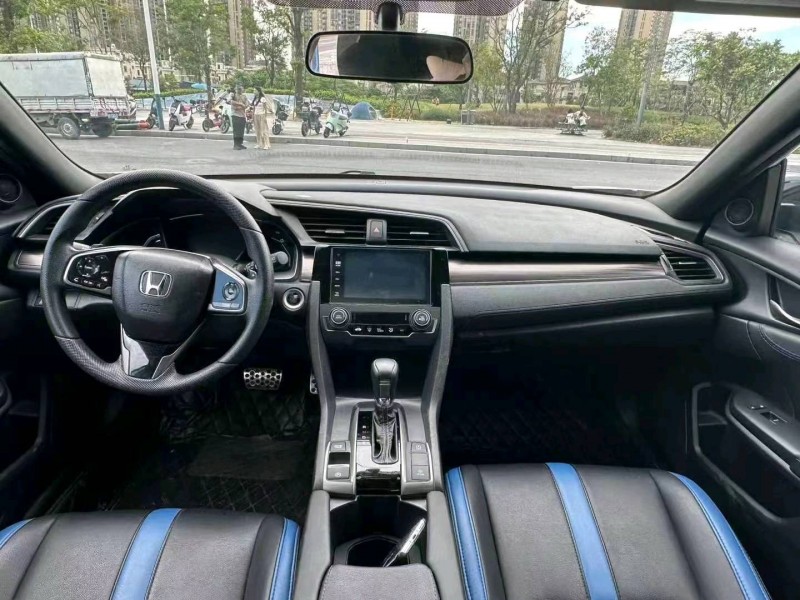 广州22年本田思域7