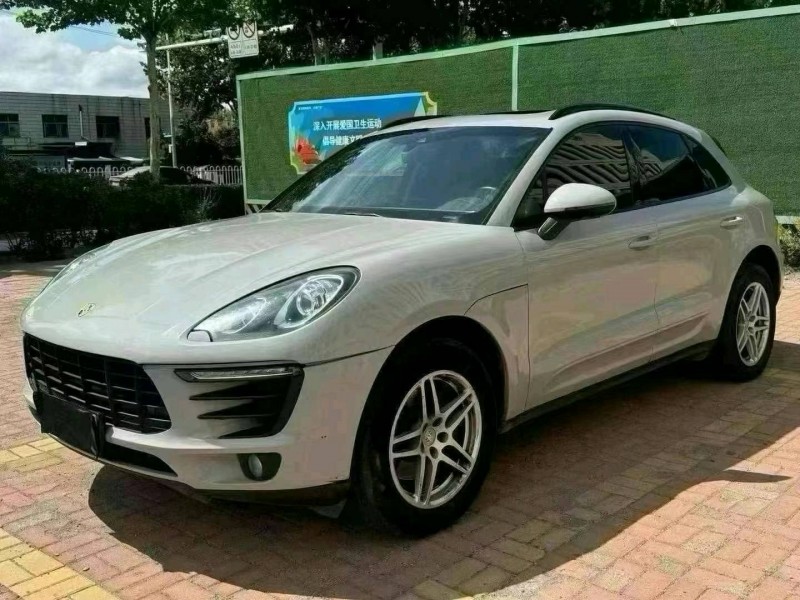 青岛18年保时捷Macan3