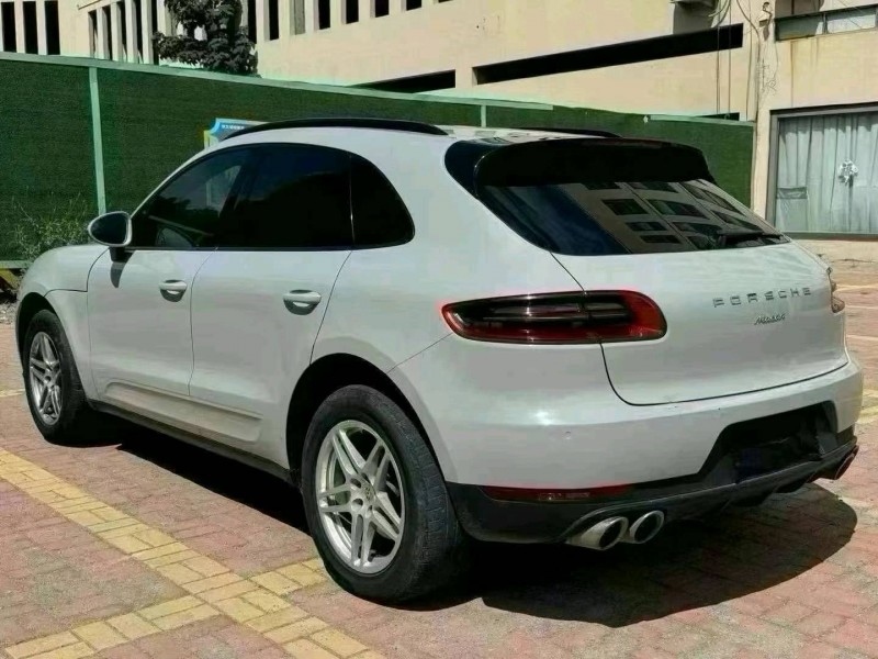 青岛18年保时捷Macan7