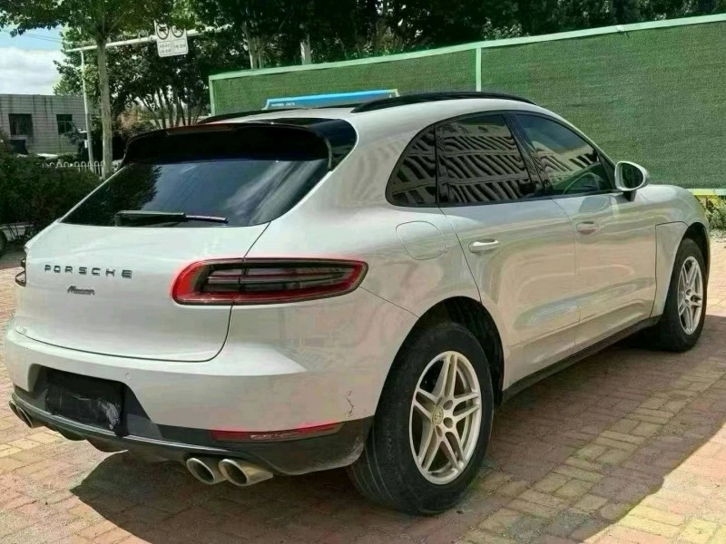 青岛18年保时捷Macan8