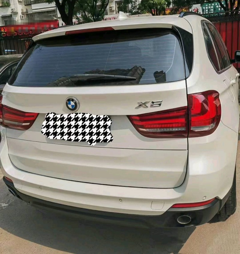 成都16年宝马X52