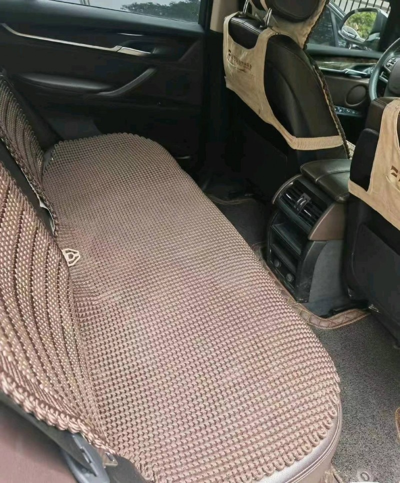 成都16年宝马X54