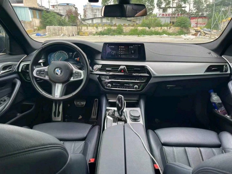 南宁18年宝马5系5