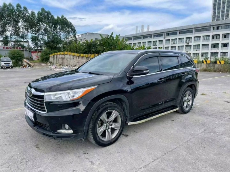 南宁16年丰田汉兰达3