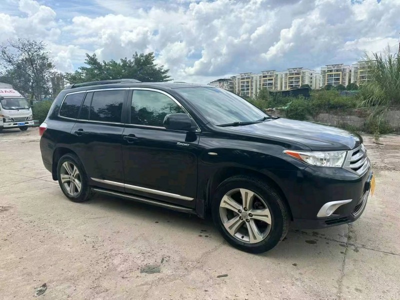 南宁13年丰田汉兰达2