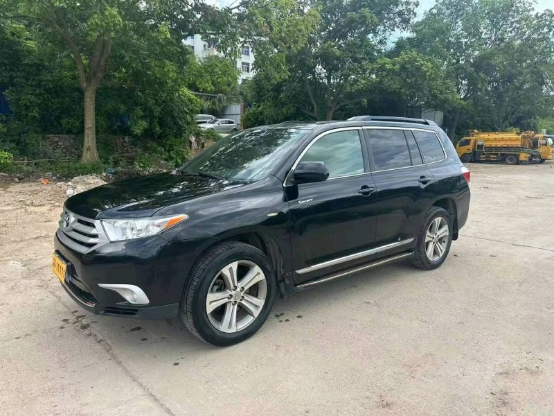 南宁13年丰田汉兰达3