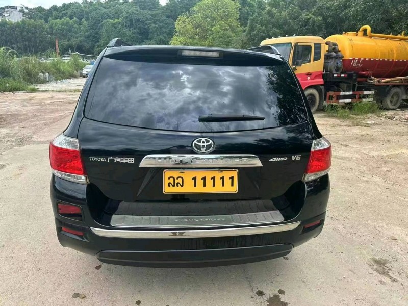 南宁13年丰田汉兰达9