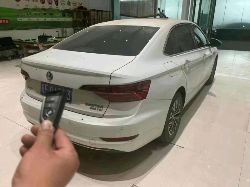 保定19年大众速腾3