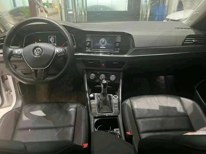 保定19年大众速腾5