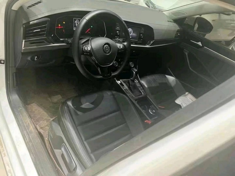 保定19年大众速腾7