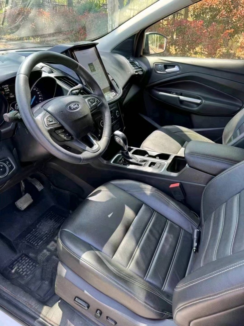 青岛19年福特翼虎4