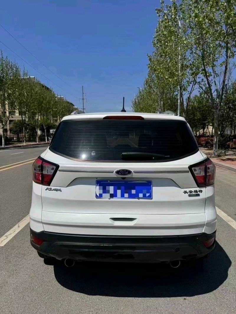 青岛19年福特翼虎9