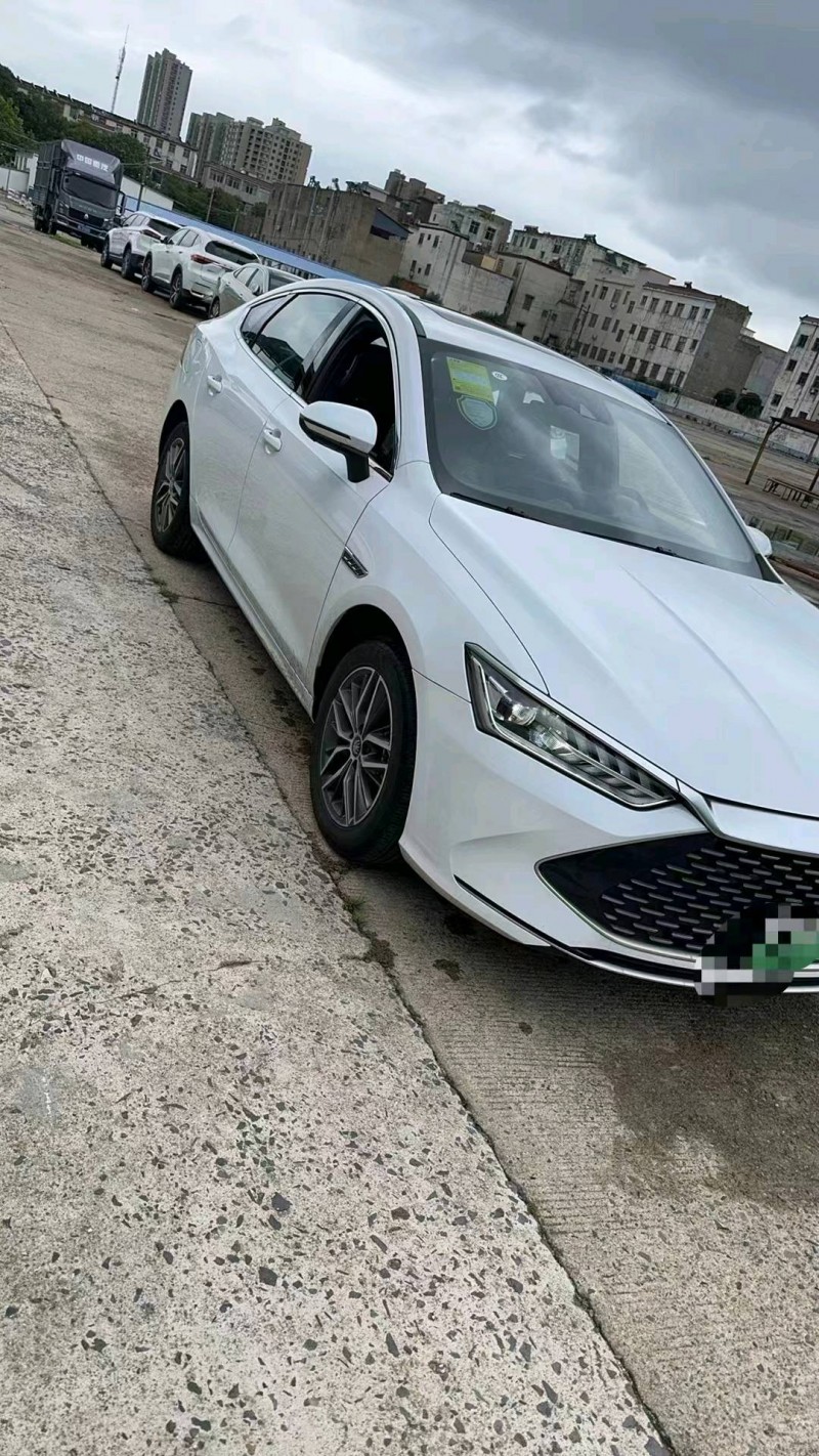 济南24年比亚迪秦2