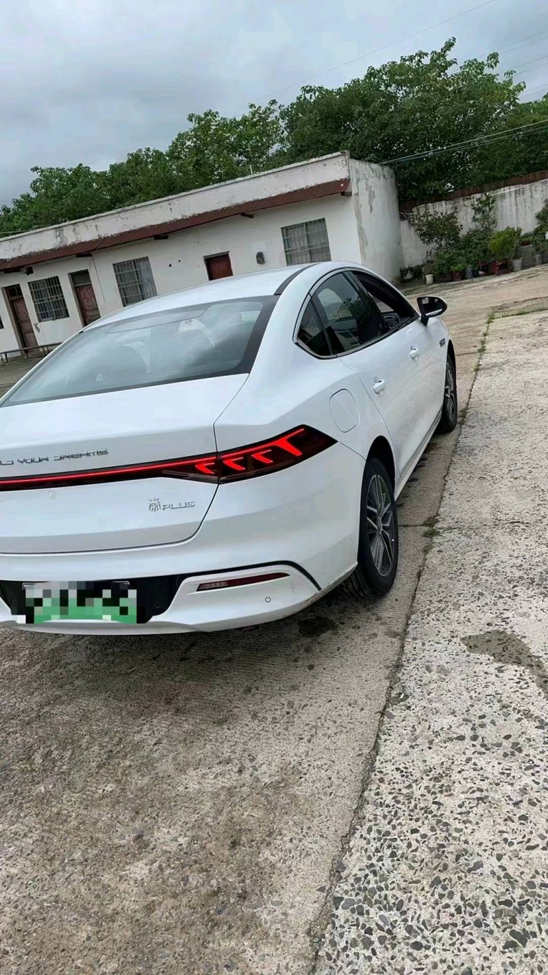 济南24年比亚迪秦4