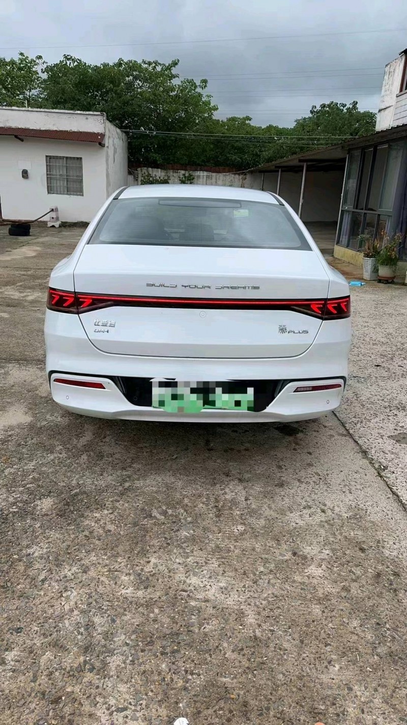 济南24年比亚迪秦9